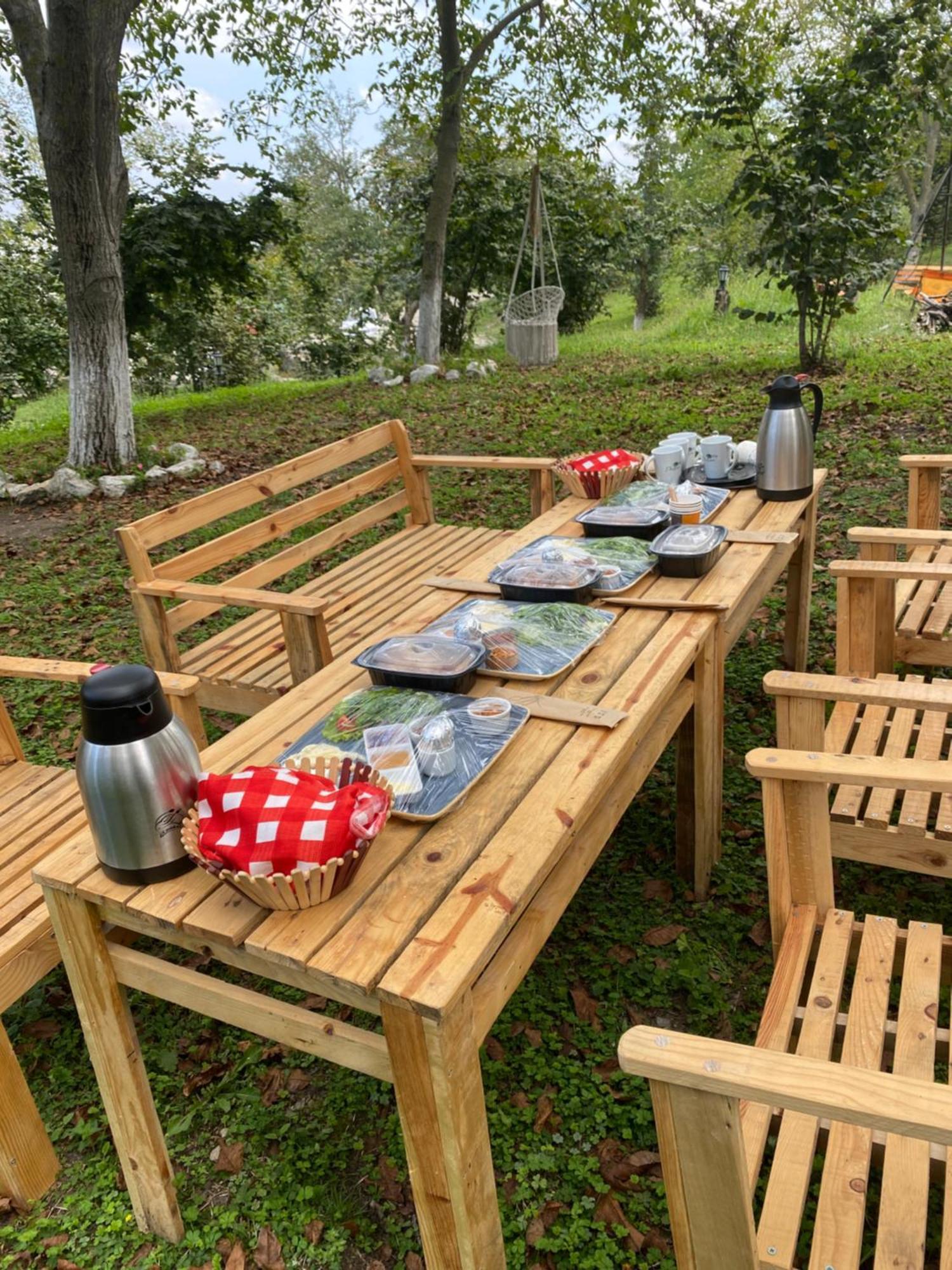 ספנג'ה Phalesia Glamping Otel מראה חיצוני תמונה